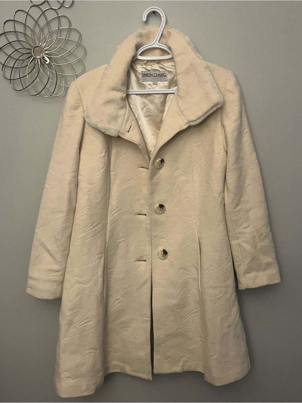 Simon Chang Off-White Textured Coat with Faux-Fur Collar